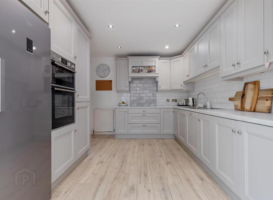47 Gransha Road, Castlereagh, Dundonald, Belfast, BT16 2HB