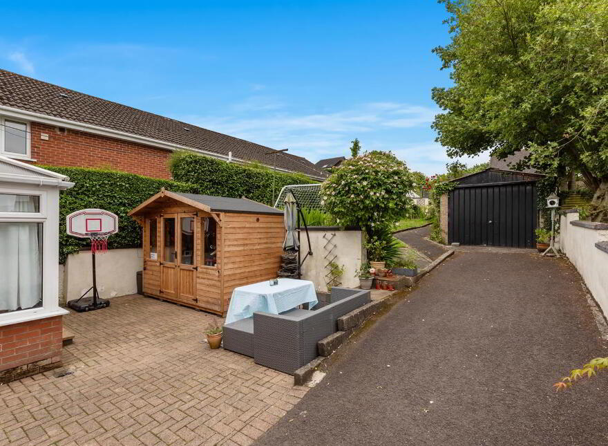 47 Gransha Road, Castlereagh, Dundonald, Belfast, BT16 2HB