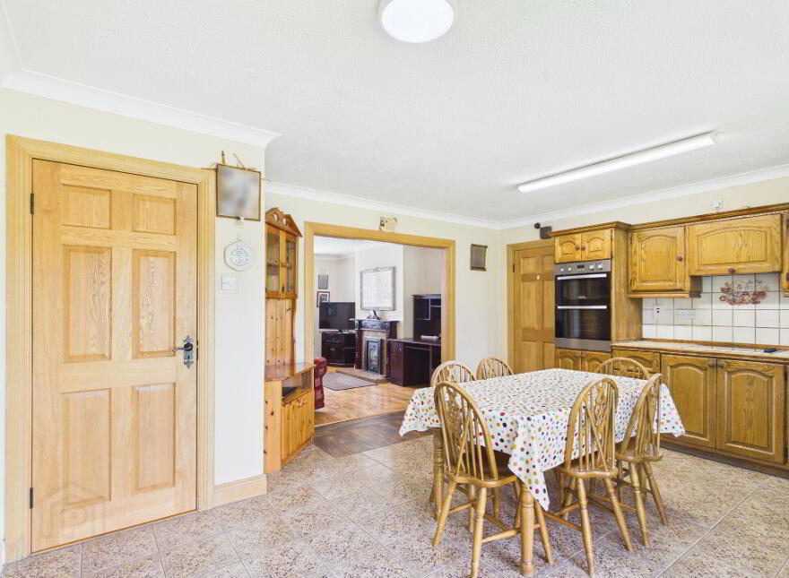 3 Sli Na Siuire, Mitchel Street, Thurles, E41D436