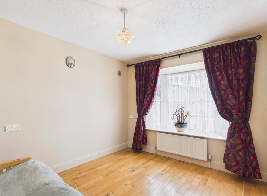 3 Sli Na Siuire, Mitchel Street, Thurles, E41D436