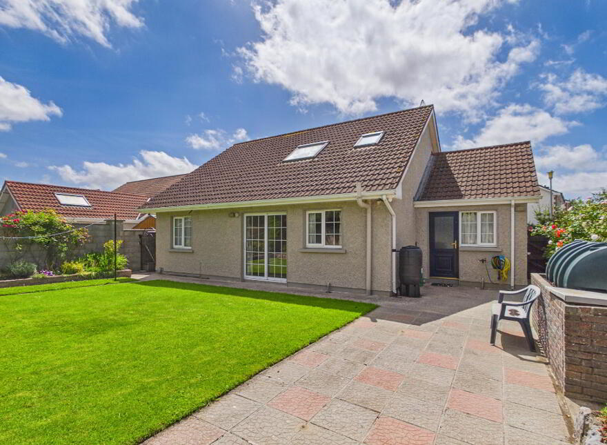3 Sli Na Siuire, Mitchel Street, Thurles, E41D436