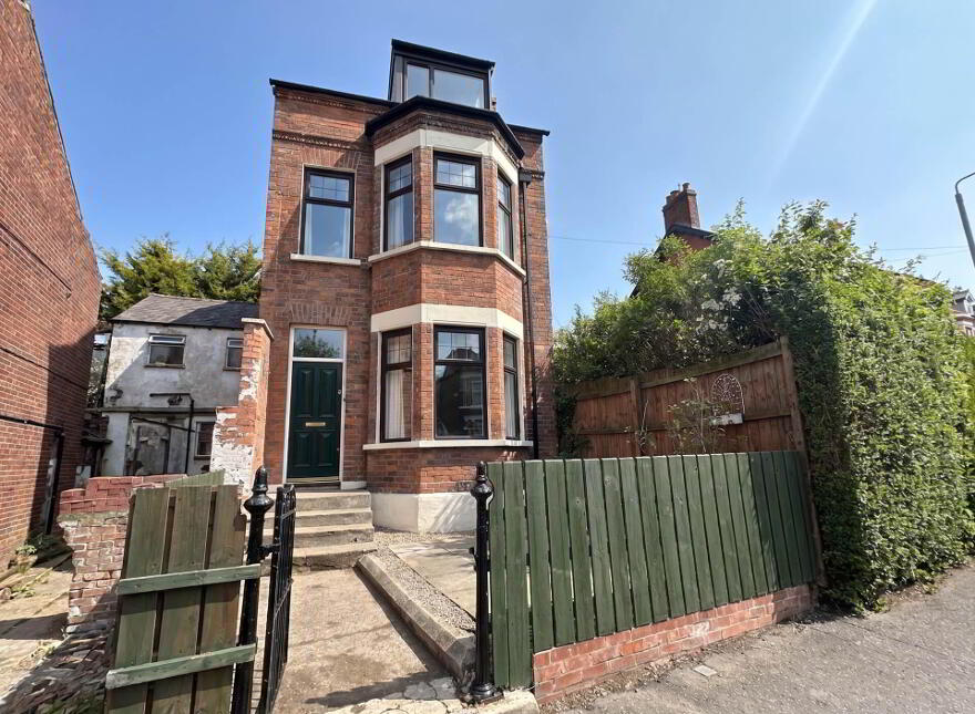 2 Charnwood Avenue, Belfast, BT15 5DH
