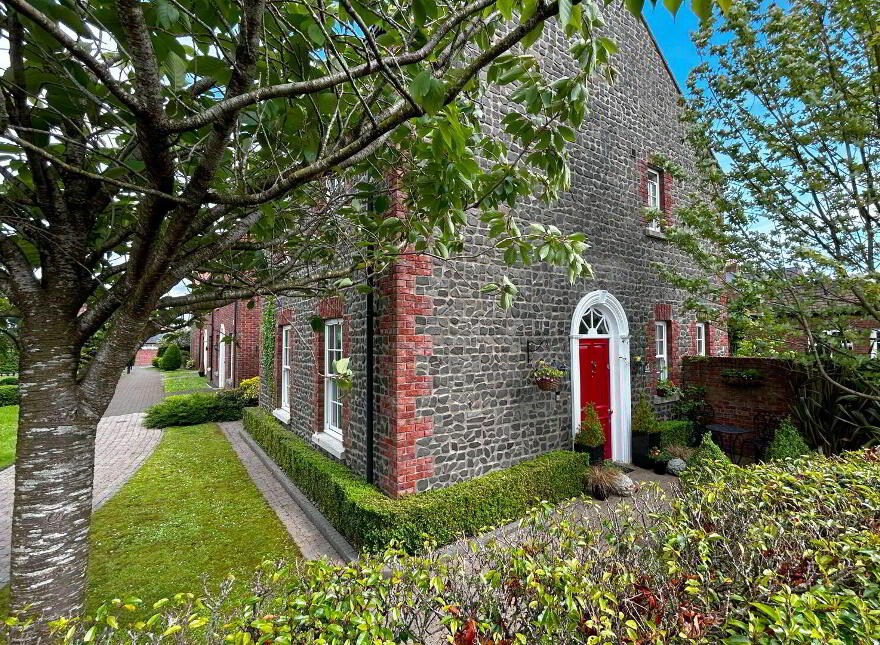 12 Breton Gardens, Lisburn, BT28 3YZ