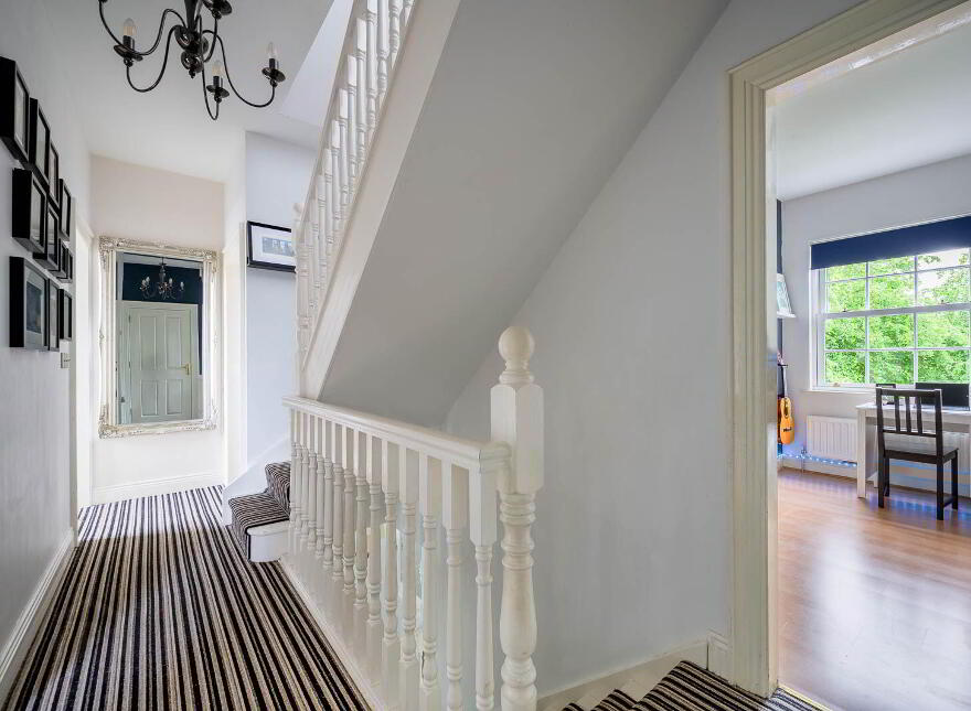 12 Breton Gardens, Lisburn, BT28 3YZ