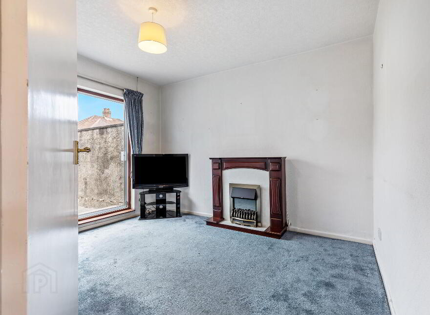 11 Stirling Road, Belfast, BT6 9LX