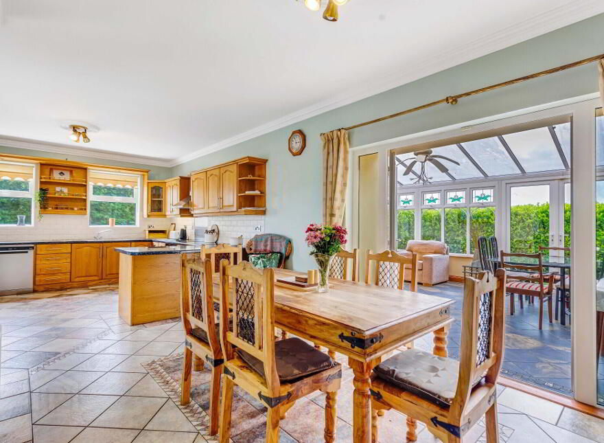 Royal Oak House, Broadford, W91PV20