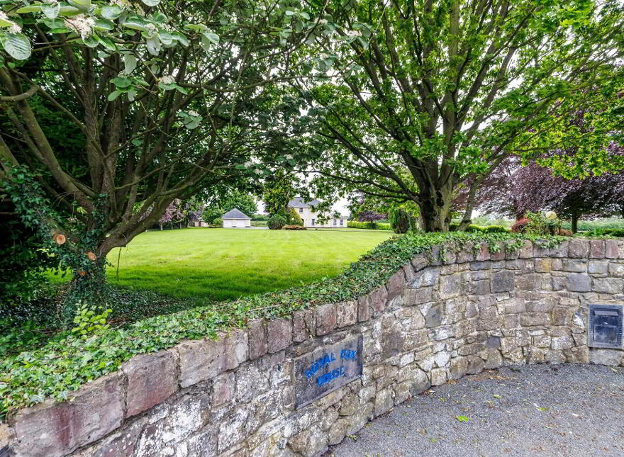 Royal Oak House, Broadford, W91PV20