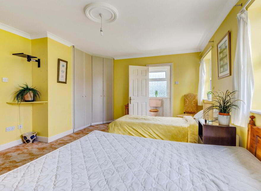 Royal Oak House, Broadford, W91PV20