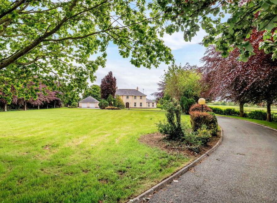 Royal Oak House, Broadford, W91PV20