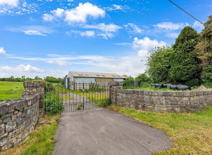 Royal Oak House, Broadford, W91PV20