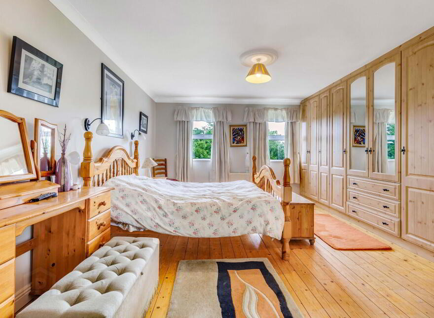 Royal Oak House, Broadford, W91PV20