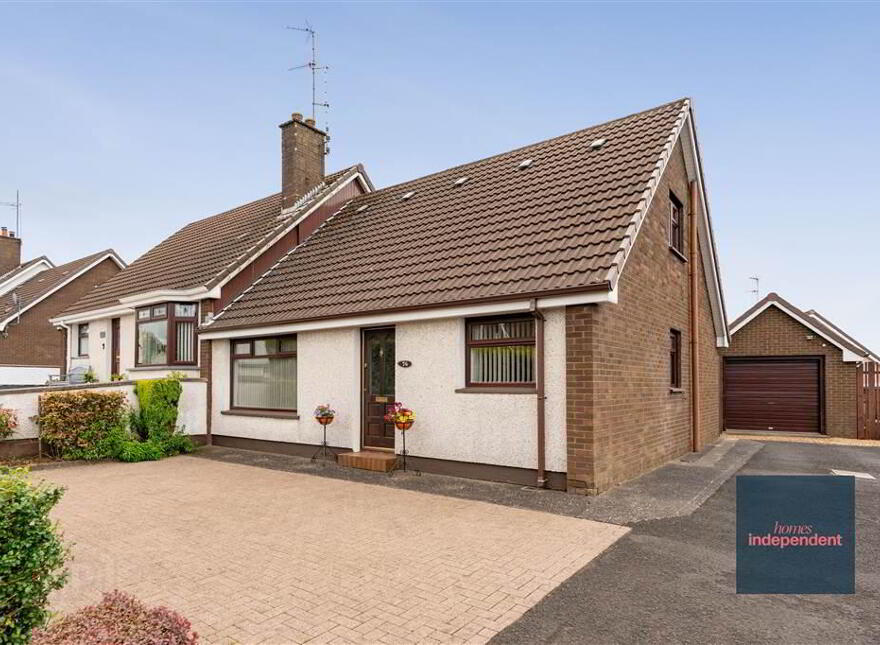 76 Meadowvale, Ballymena, BT42 4EY