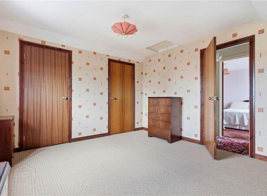76 Meadowvale, Ballymena, BT42 4EY