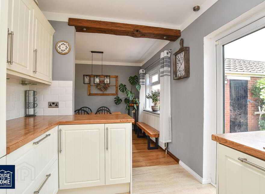 4 Archvale Gardens, Glengormley, Newtownabbey, BT36 6LN