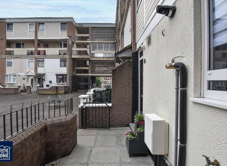 28 Duncairn Parade, Belfast, BT15 2ET