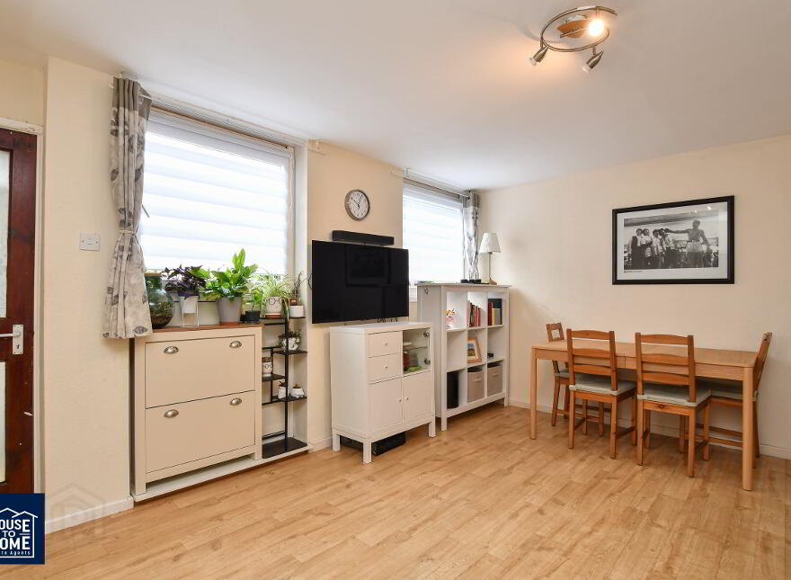 28 Duncairn Parade, Belfast, BT15 2ET