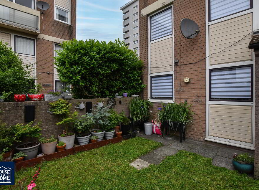 28 Duncairn Parade, Belfast, BT15 2ET