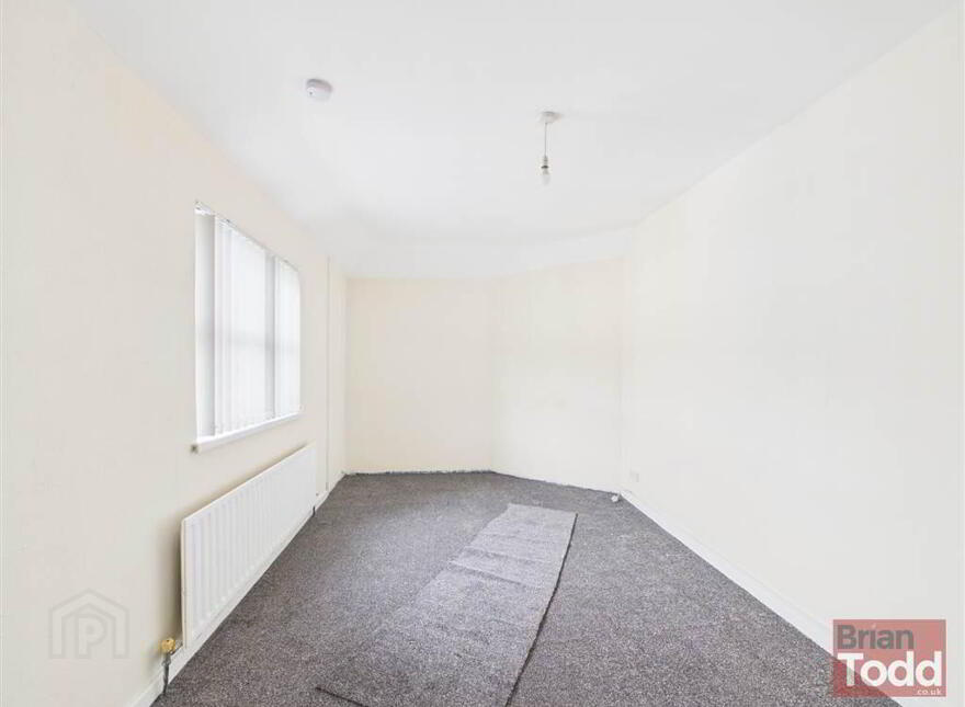 Glynn Road, Larne, BT40 3BB