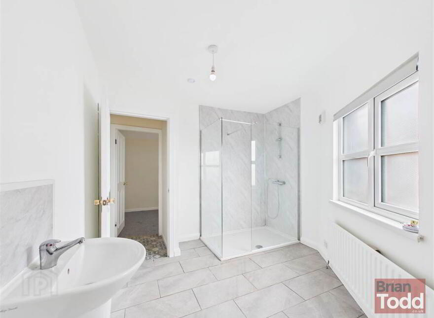 Glynn Road, Larne, BT40 3BB