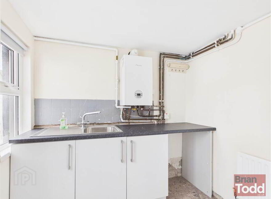 Glynn Road, Larne, BT40 3BB