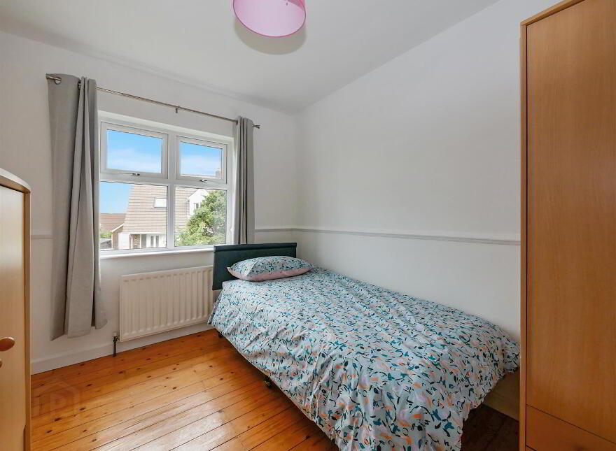 11 Briar Hill, Off Cairnshill Road, Belfast, BT8 6XW