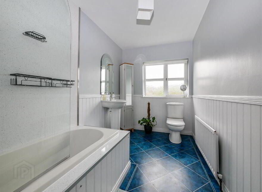 11 Briar Hill, Off Cairnshill Road, Belfast, BT8 6XW
