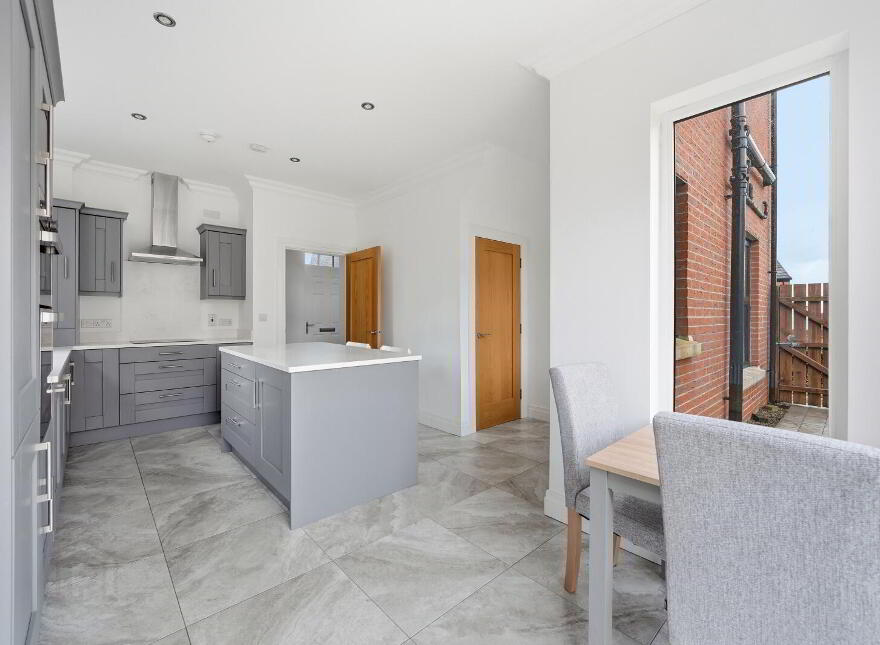 21 Castlegowan Park, Belfast, BT5 7WG
