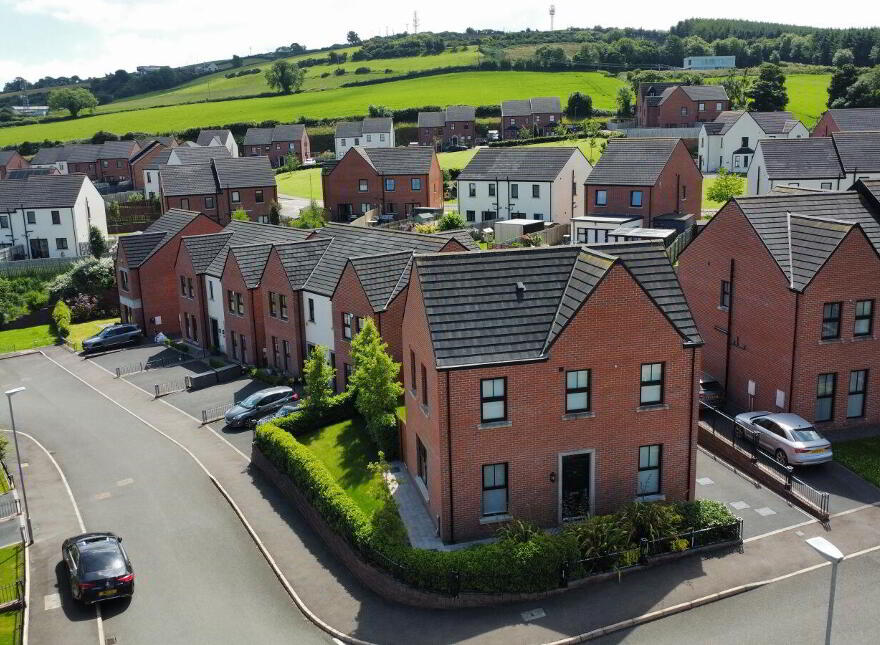 21 Castlegowan Park, Belfast, BT5 7WG