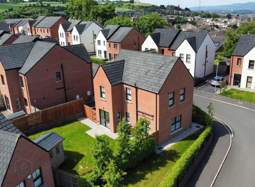 21 Castlegowan Park, Belfast, BT5 7WG