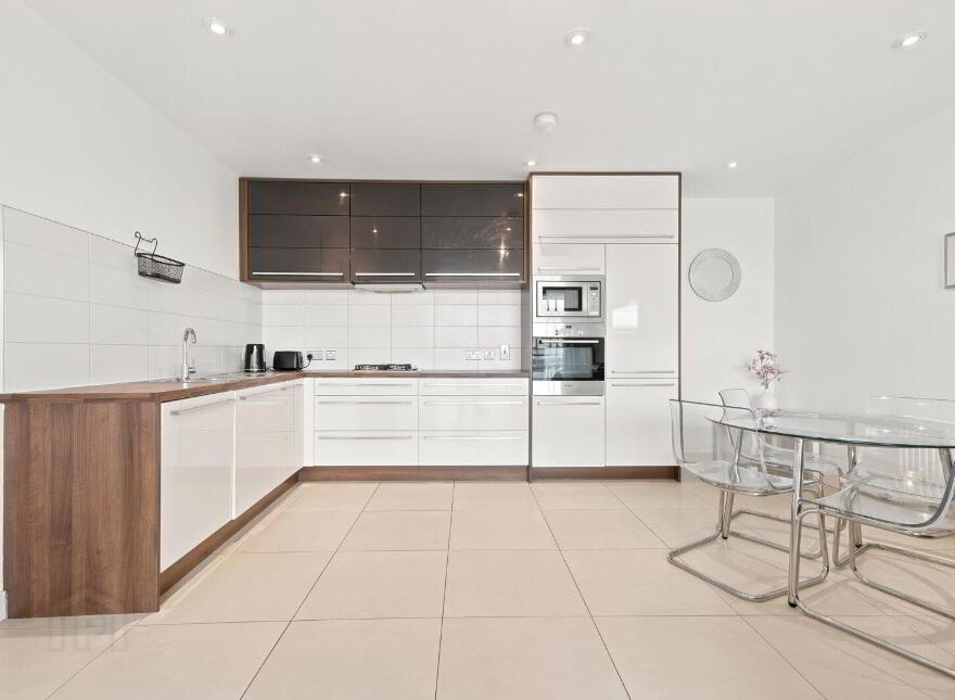 Apartment 12.34 The Arc 2K Queens Road, Titanic Quarter, Belfast, BT3 9FH