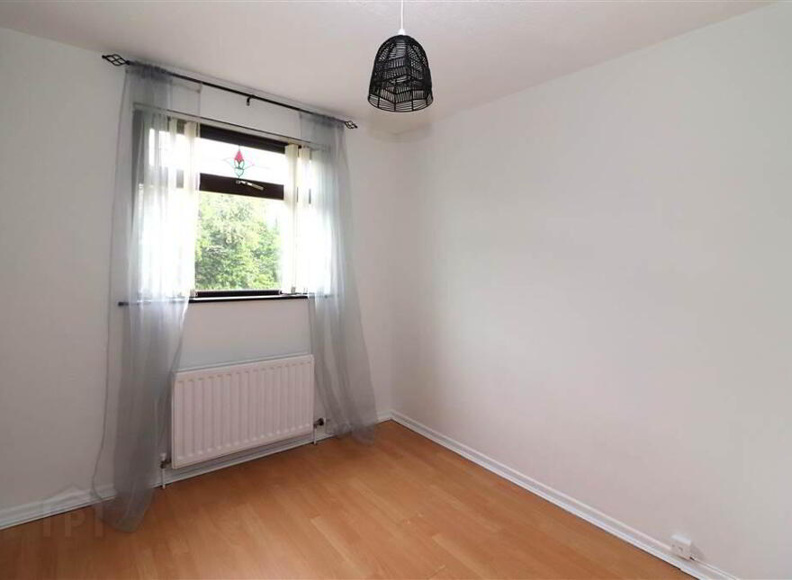 202 Ashmount Gardens, Hillhall Road, Lisburn, BT27 5DB