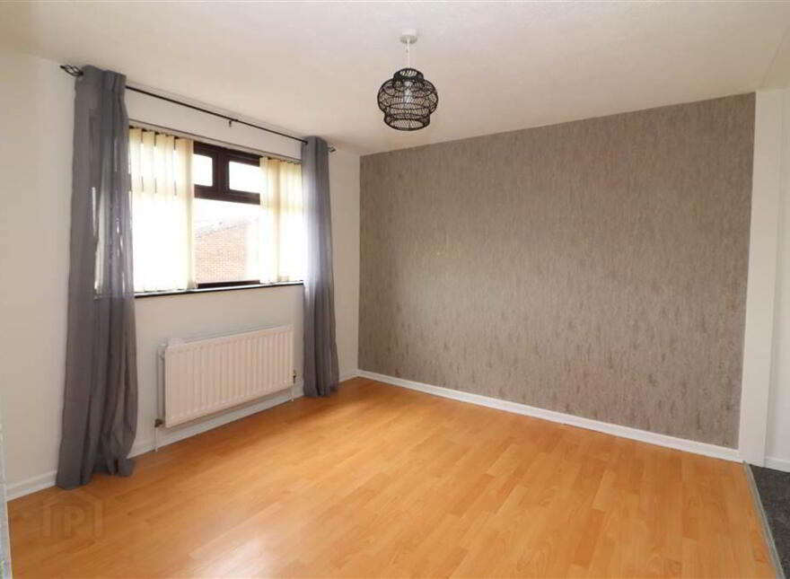 202 Ashmount Gardens, Hillhall Road, Lisburn, BT27 5DB
