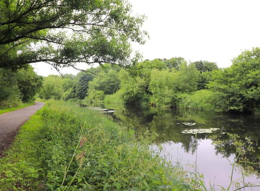 202 Ashmount Gardens, Hillhall Road, Lisburn, BT27 5DB