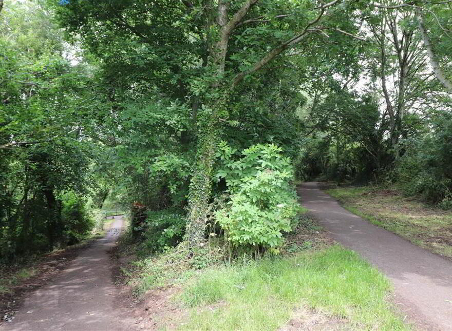 202 Ashmount Gardens, Hillhall Road, Lisburn, BT27 5DB