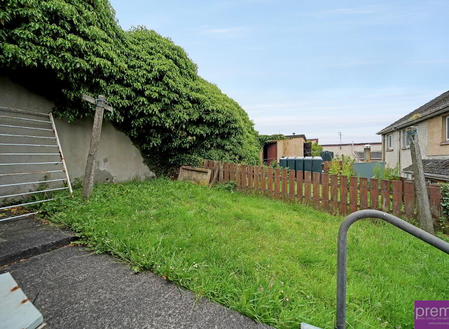 25 Fairmount Park, Dungannon, BT70 1EB