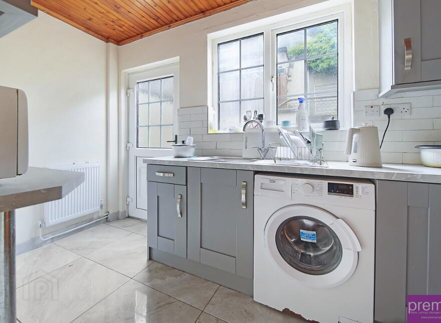 25 Fairmount Park, Dungannon, BT70 1EB