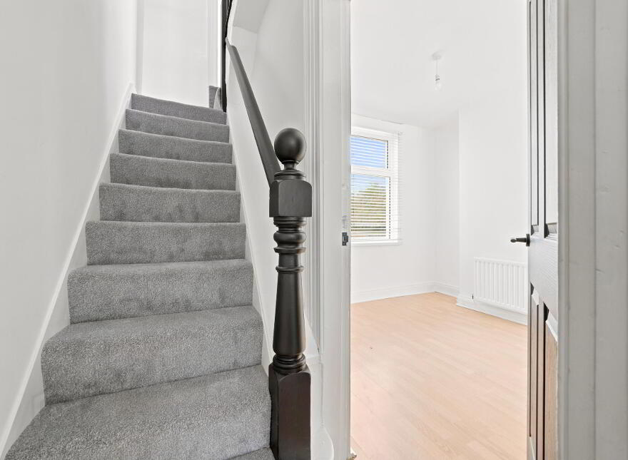 26 Dunraven Avenue, Belfast, BT5 5JR