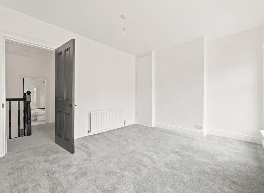26 Dunraven Avenue, Belfast, BT5 5JR