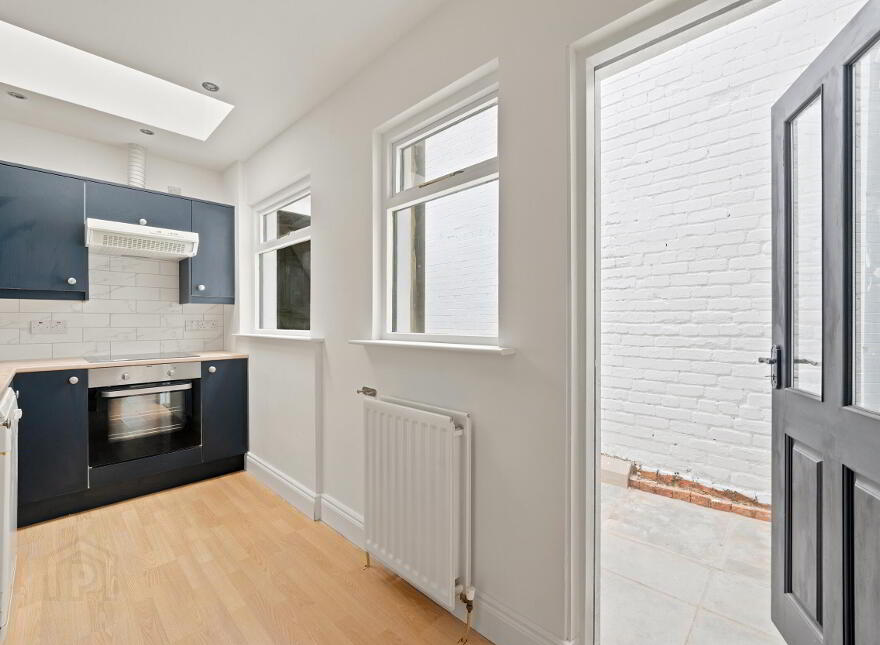 26 Dunraven Avenue, Belfast, BT5 5JR