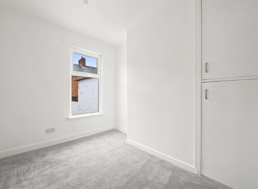26 Dunraven Avenue, Belfast, BT5 5JR
