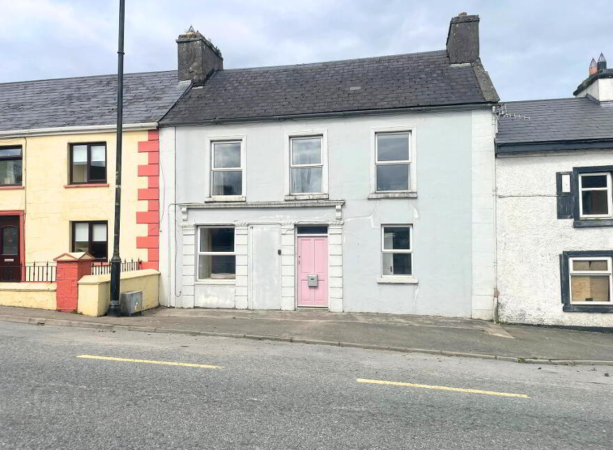 Ballinagare, Castlerea, F45RX00