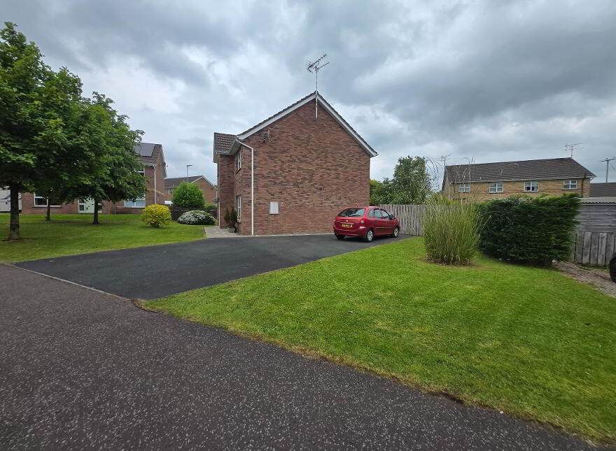 4 BED DETACHED HOUSE, 9 Coolnagard Brae, Omagh, BT78 1GB
