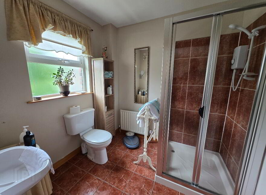 4 BED DETACHED HOUSE, 9 Coolnagard Brae, Omagh, BT78 1GB