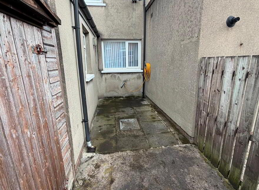 8 North King Street, Belfast, BT13 2GR