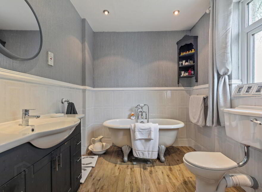 199 Ballyhill Road, Belfast, BT14 8SF
