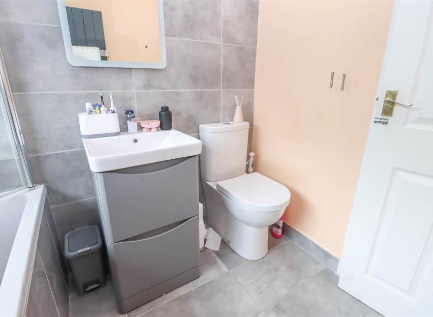 2 Ferndene Gardens, Dundonald, Belfast, BT16 2EP