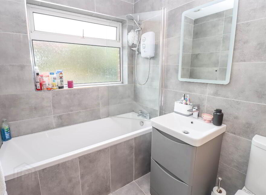 2 Ferndene Gardens, Dundonald, Belfast, BT16 2EP