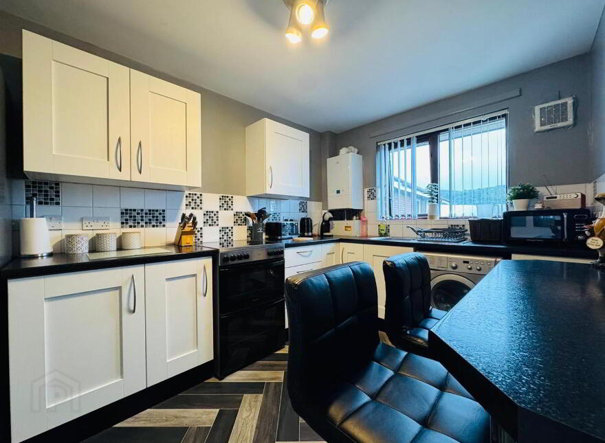 27F West Crescent, Off Church Road, Newtownabbey, BT37 9DX