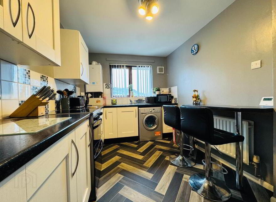 27F West Crescent, Off Church Road, Newtownabbey, BT37 9DX