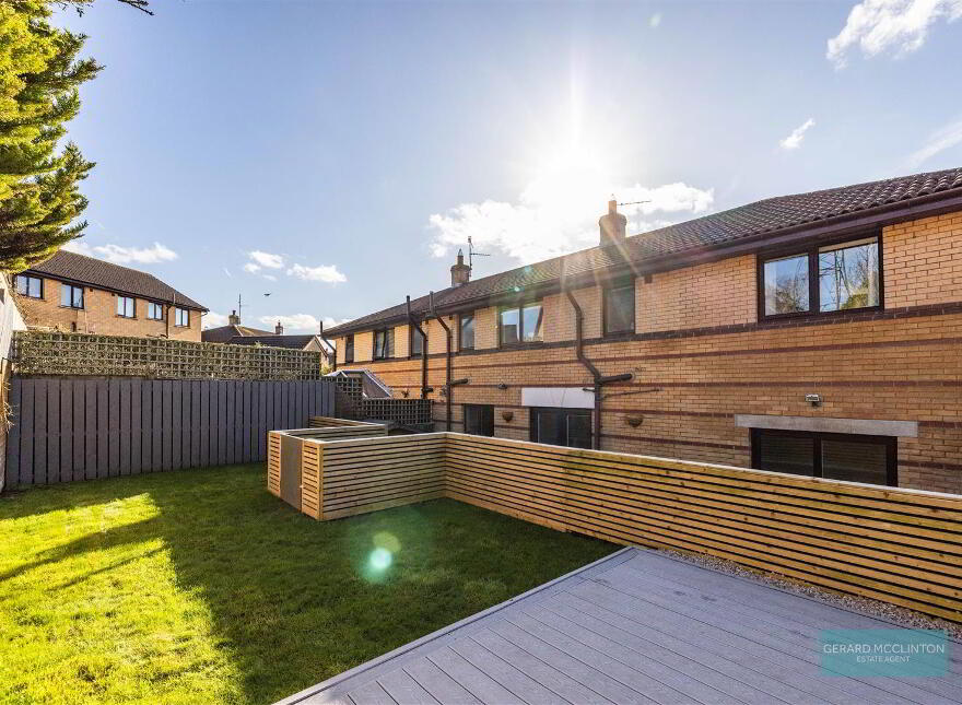 113 Laurelgrove Dale, Belfast, BT8 6ZE